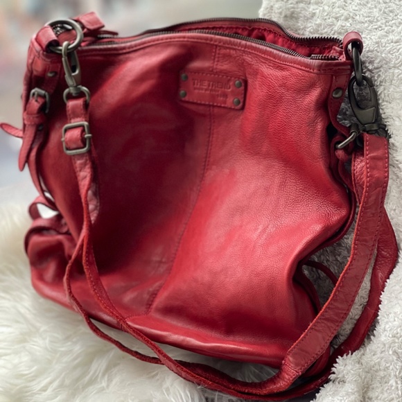 Red “The Trend” Leather Crossbody Purse - Picture 5 of 5